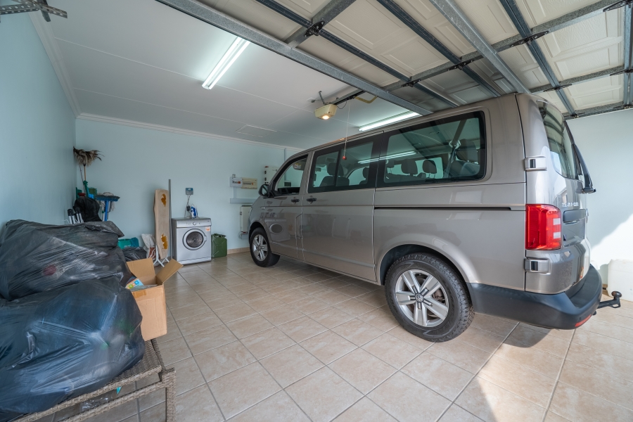 5 Bedroom Property for Sale in Marina Martinique Eastern Cape
